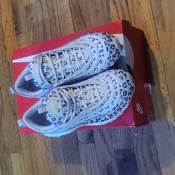 Nike Air Max 97 - Picture 4 of 13